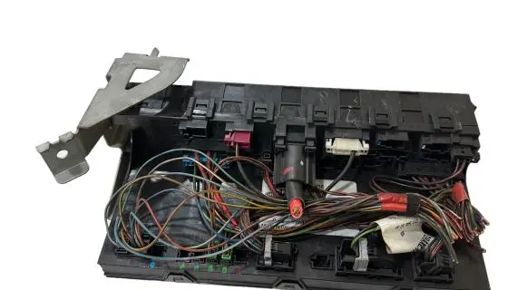 Mercedes-Benz E W211 Fuse module 2115454501 5DK00804755