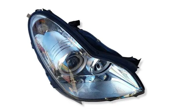 Mercedes-Benz CLS C219 Headlight/headlamp 