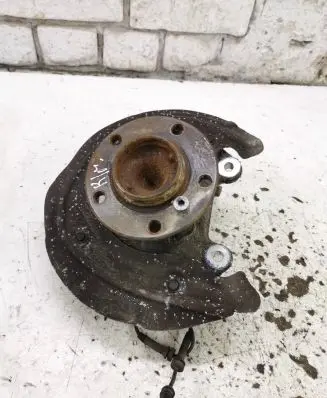 BMW 4 F36 Gran coupe Front wheel hub