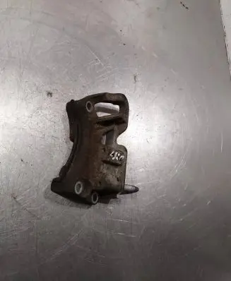 Volvo V50 Engine mounting bracket 3m516030