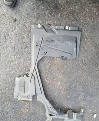 BMW 2 F46 Fuel tank bottom protection 7290808