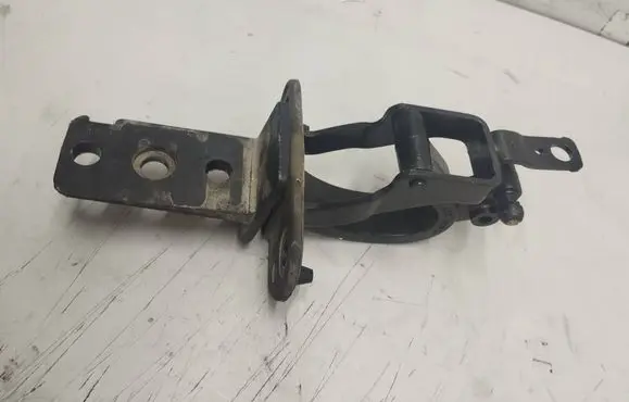 Volvo V70 Tailgate/trunk/boot hinge 31218425