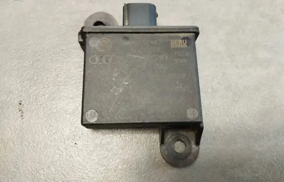 Volkswagen Phaeton Tire pressure sensor 4F0907283