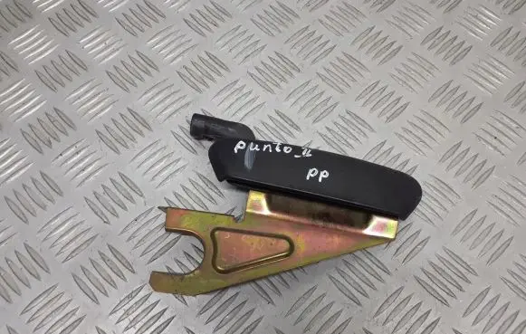 Fiat Punto (188) Front door exterior handle/bracket 