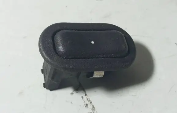 Opel Zafira A Electric window control switch 13363100 90561388