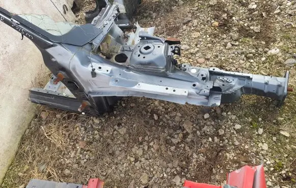 Front quarter panel