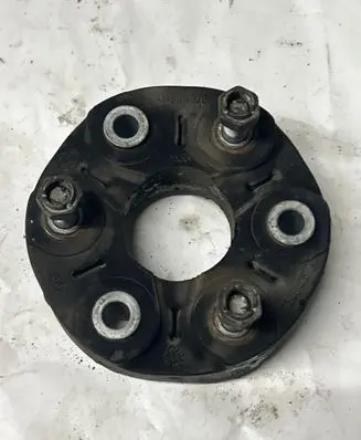 BMW 5 E60 E61 Rear prop shaft donut coupling/joint 7546425