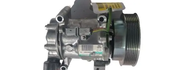 Renault Clio I Air conditioning (A/C) compressor (pump) 8200819568-B- 8200819568B 8200819568B D4F740 SD6V12