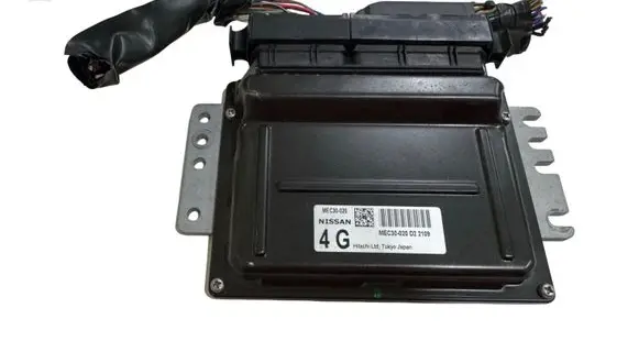 Nissan Primera Engine control unit/module MEC30020