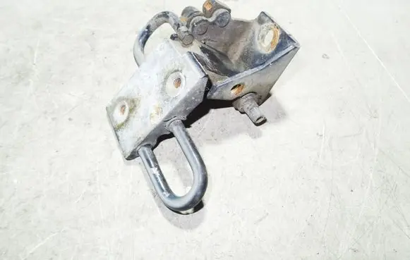 Audi A6 S6 C5 4B Rear door lower hinge 4B0833411B