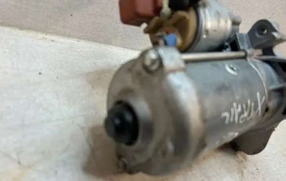 Opel Movano B Starter motor A4709060400