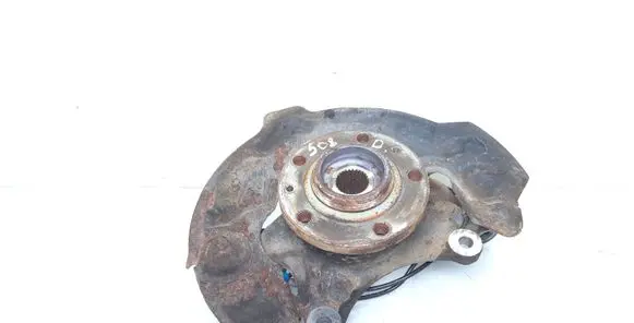 Peugeot 508 Front wheel hub spindle knuckle