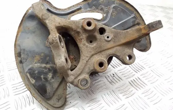 Mercedes-Benz C W203 Front wheel hub spindle knuckle
