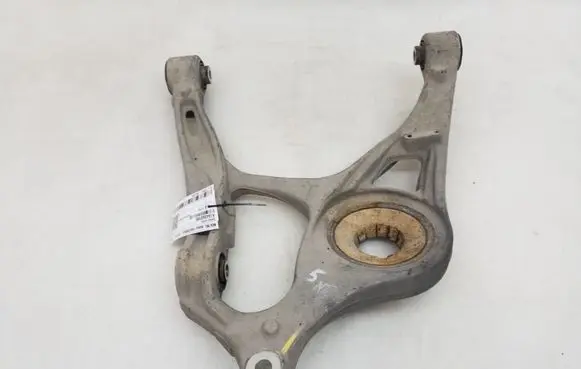 Mercedes-Benz ML W164 Rear upper control arm/wishbone A1643502006