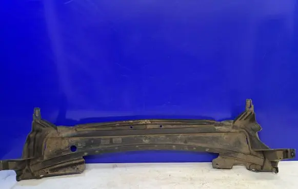 Volvo XC70 Front bumper skid plate/under tray 30744085