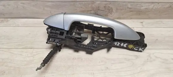 Volkswagen PASSAT B6 Rear door exterior handle 