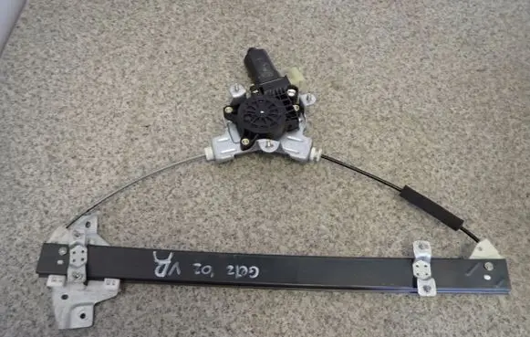 Hyundai Getz Front door window regulator with motor 