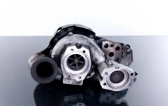 Volkswagen Touareg I Turbo 8T1852VK 07Z14587 07Z1458748102