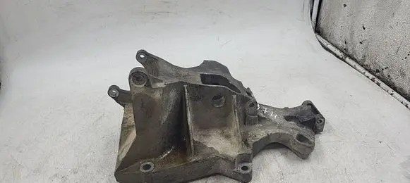 Audi A4 S4 B5 8D Engine mounting bracket 038903143