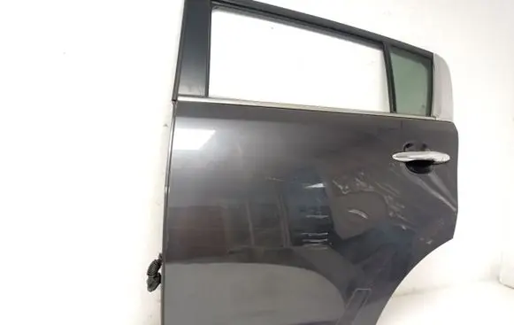 KIA Sportage Rear door