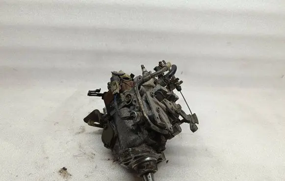 Mitsubishi Lancer Fuel injection high pressure pump 09600080700 MD189552 08M01087