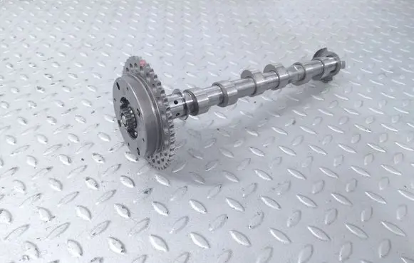 BMW X1 F48 F49 Camshaft 11138664035 11368629906 8629906