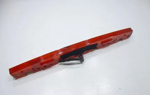 Audi A4 S4 B7 8E 8H Third/center stoplight 28427002
