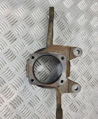 Suzuki Jimny Front wheel hub spindle knuckle