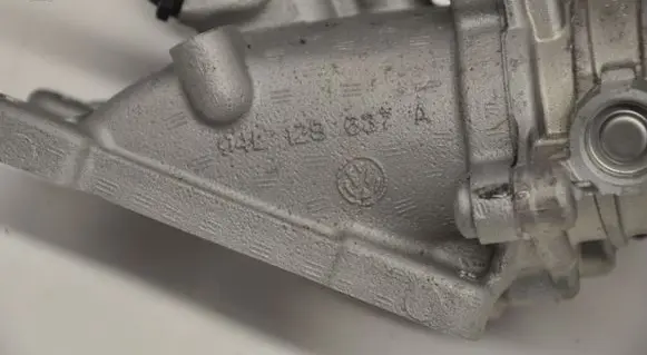 Audi A1 Throttle valve 04L128059 04L128637A