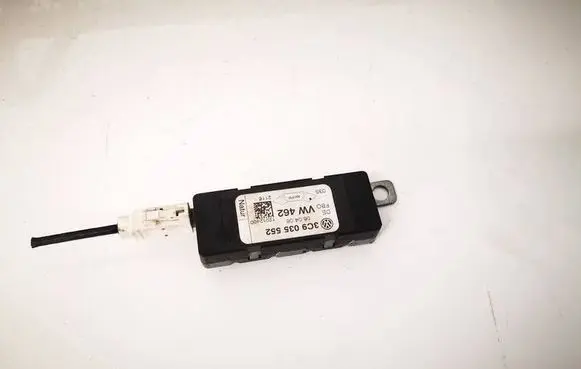 Volkswagen PASSAT B6 Antenna control unit 3C9035552