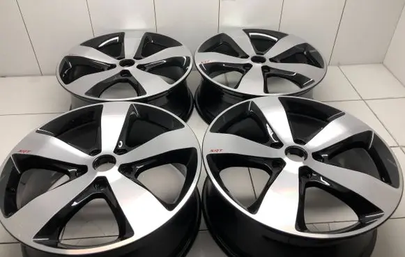 Jeep Grand Cherokee WL R20 alloy rim 