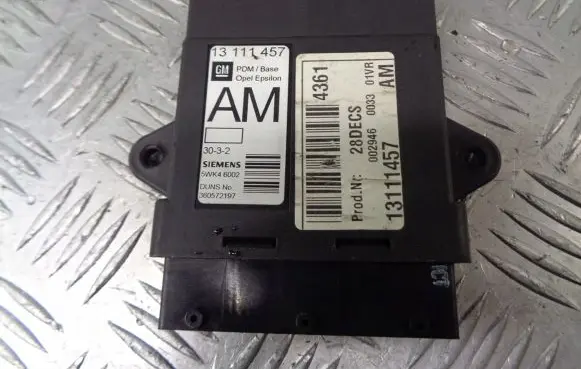 Opel Vectra C Door control unit/module 13111457