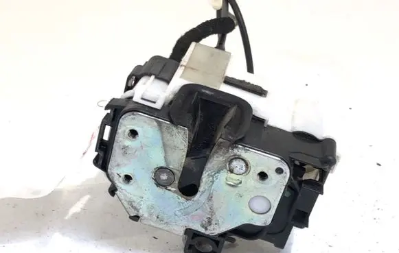 Fiat Panda II Front door lock 46810999
