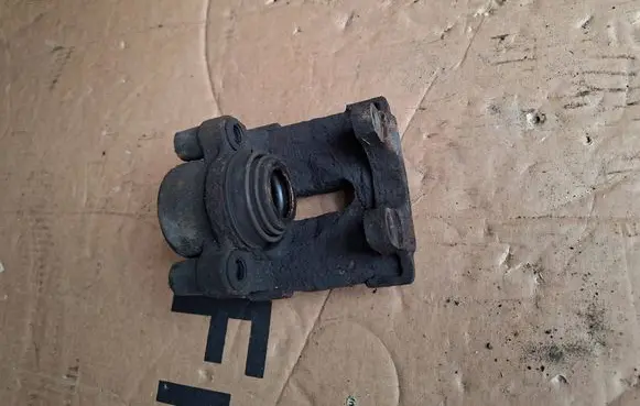 BMW 3 E90 E91 Brake caliper pad carrier rear 