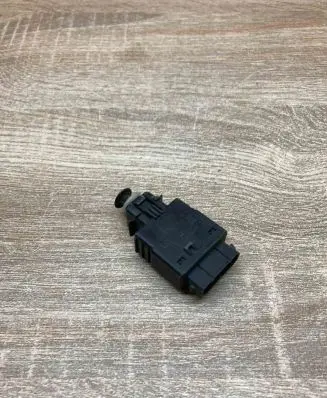 BMW 5 E34 Brake pedal sensor switch 1382385