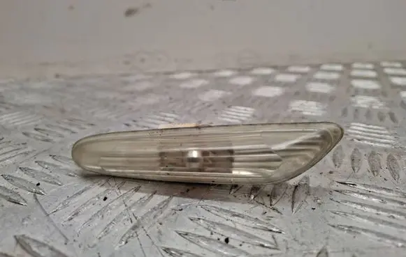 BMW 3 E46 Front fender indicator light 1845r