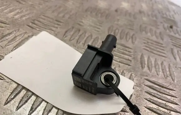 Mercedes-Benz S W222 Airbag deployment crash/impact sensor A2229051400