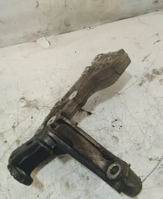 Skoda Octavia Mk2 (1Z) Front lower control arm/wishbone 1K0199296F 15692603