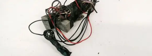 Volkswagen PASSAT B5 Other relay 431951253H