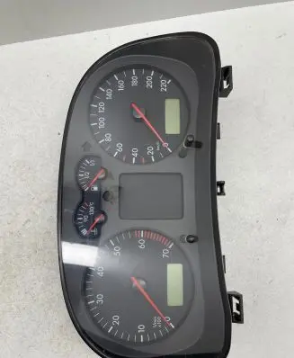 Volkswagen Golf IV Speedometer (instrument cluster) 1J0919861X 25069912510 VZ0X1639343