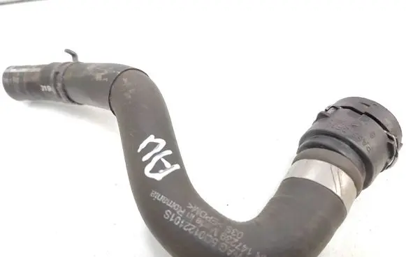 Volkswagen PASSAT B8 Engine coolant pipe/hose 5Q0122101S 5Q0122291AQ PXR147239