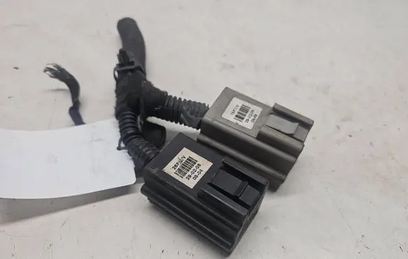 Opel Astra H Coolant fan relay 13178656