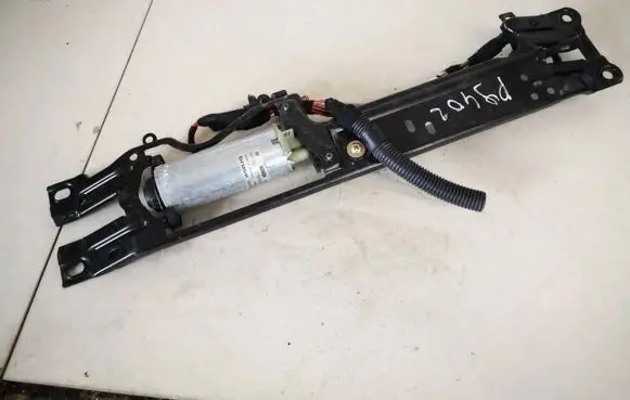 Audi A4 S4 B6 8E 8H Seat adjustment motor 0130002532 198397-104