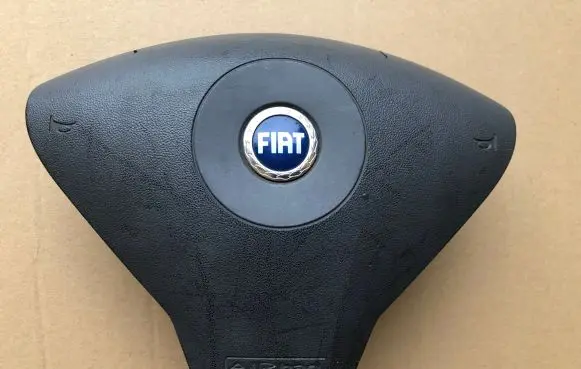 Fiat Multipla Steering wheel airbag