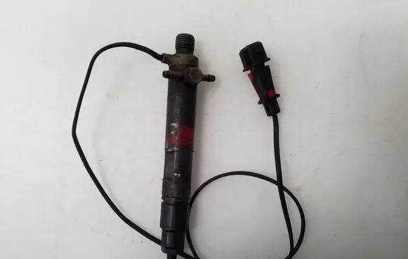Audi A4 S4 B5 8D Fuel injector 059130202A