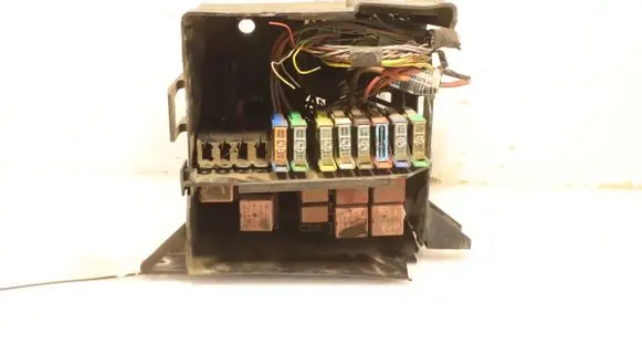 Renault Trafic II (X83) Fuse box set 8200493279