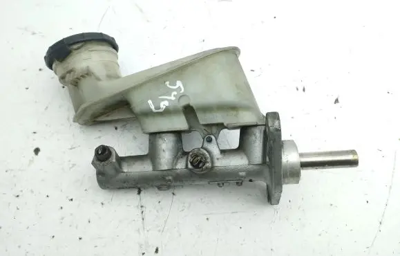 Honda Accord Master brake cylinder
