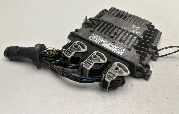 Ford C-MAX I Engine control unit/module 6M5112A650YB 4BKB 5WS40512BT
