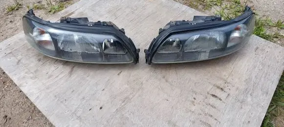 Volvo S60 Headlights/headlamps set 8659611 8659606 89006821