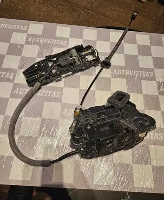 Seat Alhambra (Mk2) Front door lock 527680 5K2837016D